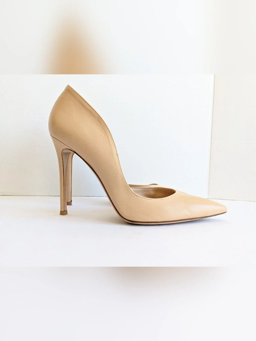 GIANVITO ROSSI NUDE  STILETTO POINTED TOE PUMPS HEELS 40.5
